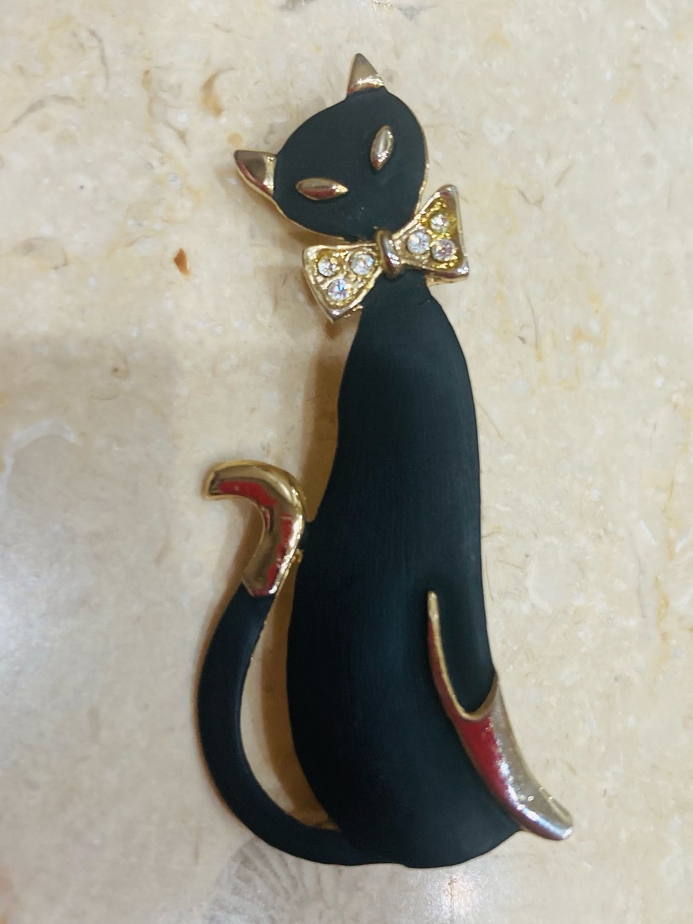 Vintage Siamese Cat Brooch with Matte Black Body & Rhinestone Bow